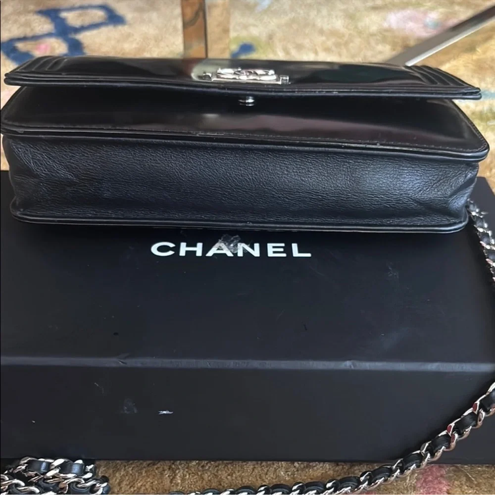 CHANEL Lambskin Crossbody WOC - Picture 6 of 12